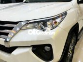 Cần bán xe Toyota Fortuner năm 2017, màu trắng, 750 triệu