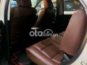 Cần bán xe Toyota Fortuner năm 2017, màu trắng, 750 triệu