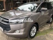 Cần bán lại xe Toyota Innova năm 2018, màu xám còn mới, giá tốt