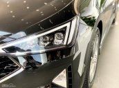 Hyundai Elantra 2021 hỗ trợ giảm giá 40tr, giá xe chỉ từ 535tr giảm 50% trước bạ