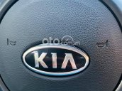 Bán xe Kia Forte 2017, màu đen còn mới