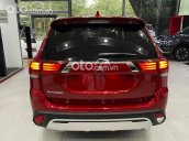 Bán Mitsubishi Outlander CVT đời 2021, màu đỏ giá cạnh tranh