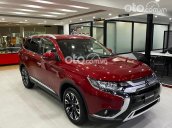 Bán Mitsubishi Outlander CVT đời 2021, màu đỏ giá cạnh tranh