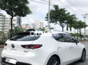 Bán Mazda 3 1.5L Sport Premium đời 2020, màu trắng giá cạnh tranh
