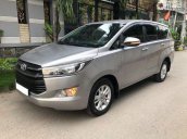 Cần bán gấp Toyota Innova 2.0E 2017, màu xám còn mới, 535tr