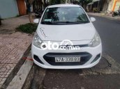 Cần bán gấp Hyundai Grand i10 đời 2016, màu trắng, xe nhập, giá tốt