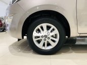 Cần bán xe Toyota Innova đời 2019, màu xám, nhập khẩu nguyên chiếc  
