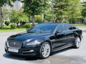 Jaguar XJL 3.0 model 2017, màu đen, xe nhập