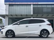 Bán xe Kia Rondo máy dầu số tự động sản xuất 2017, ít sử dụng giá tốt 585tr