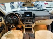 Bán xe Mercedes GLS 400 sản xuất 2016, màu đen, xe cực sang, siêu lướt