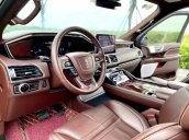 Bán Lincoln Navigator đời 2018, màu đỏ, xe nhập còn mới