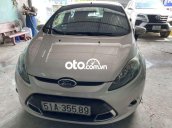 Bán xe Ford Fiesta năm sản xuất 2012 chính chủ, giá chỉ 275 triệu