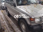 Cần bán Mitsubishi Pajero 1993, màu bạc, nhập khẩu số sàn