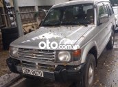 Cần bán Mitsubishi Pajero 1993, màu bạc, nhập khẩu số sàn