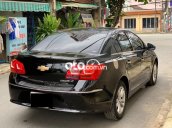 Bán Chevrolet Cruze năm 2018, màu đen còn mới