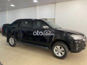 Bán Toyota Hilux năm sản xuất 2018, màu đen, xe nhập