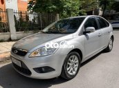 Bán xe Ford Focus 1.8AT sản xuất 2009, màu bạc xe gia đình, 290 triệu