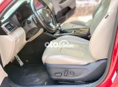 Cần bán Kia Optima 2.0AT sản xuất 2017, màu đỏ