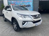 Bán xe Toyota Fortuner 2020, màu trắng còn mới