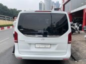 Bán xe Mercedes-Benz V250 đời 2016 xe gia đình giá chỉ 1 tỷ 640tr