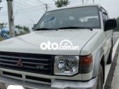 Xe Mitsubishi Pajero sản xuất 1999, màu bạc