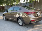 Bán Hyundai Accent đời 2018, màu nâu  