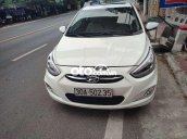 Cần bán gấp Hyundai Accent Blue sản xuất 2014, màu trắng, xe nhập