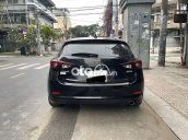 Cần bán xe Mazda 5 đời 2017, màu đen