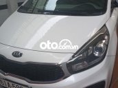 Cần bán Kia Rondo 2.0GAT đời 2018, màu trắng chính chủ