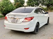 Bán xe Hyundai Accent sản xuất 2015, màu trắng, nhập khẩu nguyên chiếc 