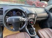 Bán ô tô Isuzu D-Max đời 2016, màu bạc, nhập khẩu