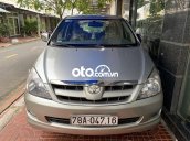 Cần bán lại xe Toyota Innova G 2006, màu bạc xe gia đình