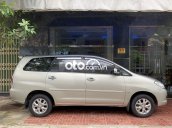 Cần bán lại xe Toyota Innova G 2006, màu bạc xe gia đình