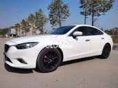 Cần bán Mazda 6 năm sản xuất 2015, màu trắng