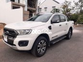 Bán xe Ford Ranger Wiltrak 2.0 biturbo 4×4 AT năm sản xuất 2019, màu trắng như mới, giá 830tr