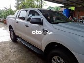 Cần bán gấp Ford Ranger năm 2017, màu trắng còn mới