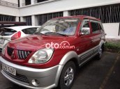 Cần bán Mitsubishi Jolie 2.0 đời 2004, màu đỏ xe gia đình