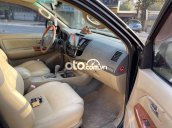 Cần bán gấp Toyota Fortuner sản xuất năm 2009, màu đen giá cạnh tranh