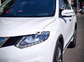 Cần bán gấp Nissan X trail sản xuất năm 2018, màu trắng, nhập khẩu