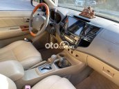 Cần bán gấp Toyota Fortuner sản xuất năm 2009, màu đen giá cạnh tranh