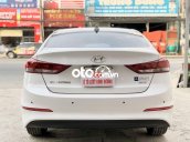 Bán Hyundai Elantra 2.0 AT đời 2018, màu trắng