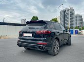 Xe Porsche Cayenne S sản xuất 2016, màu đen