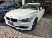 Bán xe BMW 320i sản xuất 2015, màu trắng