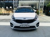 Bán xe Kia Rondo sản xuất 2018, xe màu trắng cực mới như hãng, có trả góp