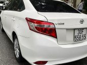 Cần bán xe Toyota Vios 1.6 AT đời 2017, màu trắng còn mới