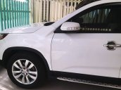 Xe Kia Sorento năm sản xuất 2012, màu trắng