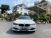 Xe BMW 328i năm sản xuất 2015, màu trắng, xe nhập