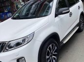 Cần bán lại xe Kia Sorento sản xuất 2019, màu trắng, giá chỉ 830 triệu