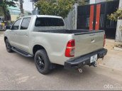 Bán Toyota Hilux đời 2011, màu bạc, giá chỉ 368 triệu