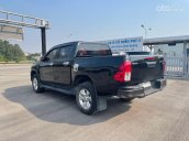 Cần bán gấp Toyota Hilux 2.4E 4x2 AT đời 2019, màu đen, nhập khẩu giá cạnh tranh